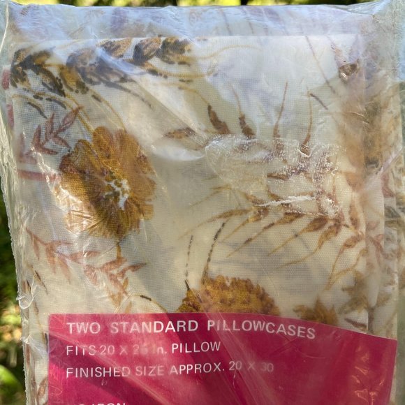 Pillowcase Set 2 Standard Floral Fall Colors New - Picture 11 of 11